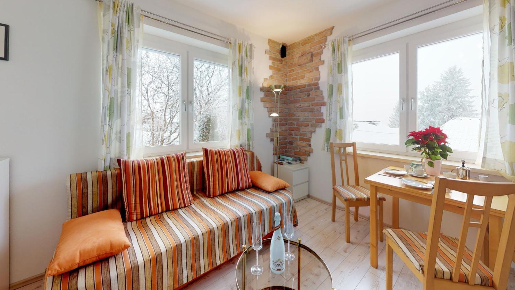 Topwohnung 45M2 Oder Weisses Zimmer 15 M2 - Naehe Gruenberg Gmunden Exterior foto